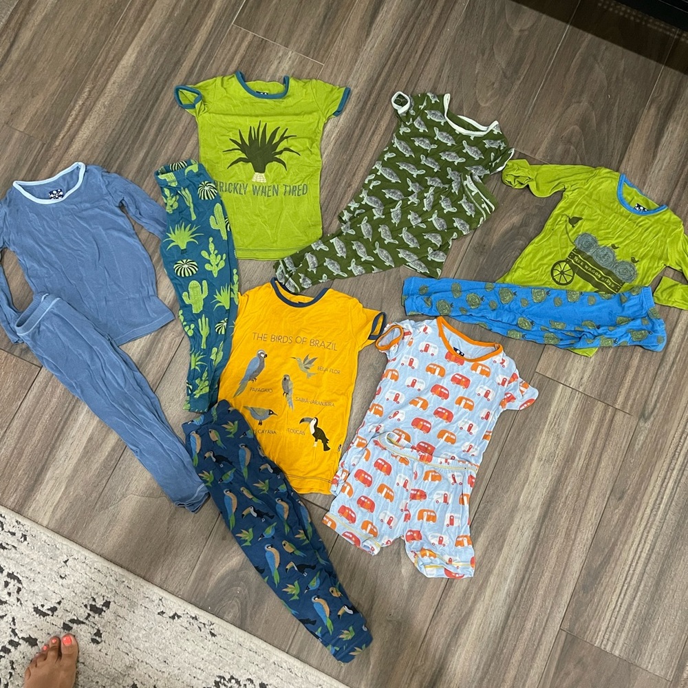 Bundle of 6 pairs of 3T Kickee Pants pajamas